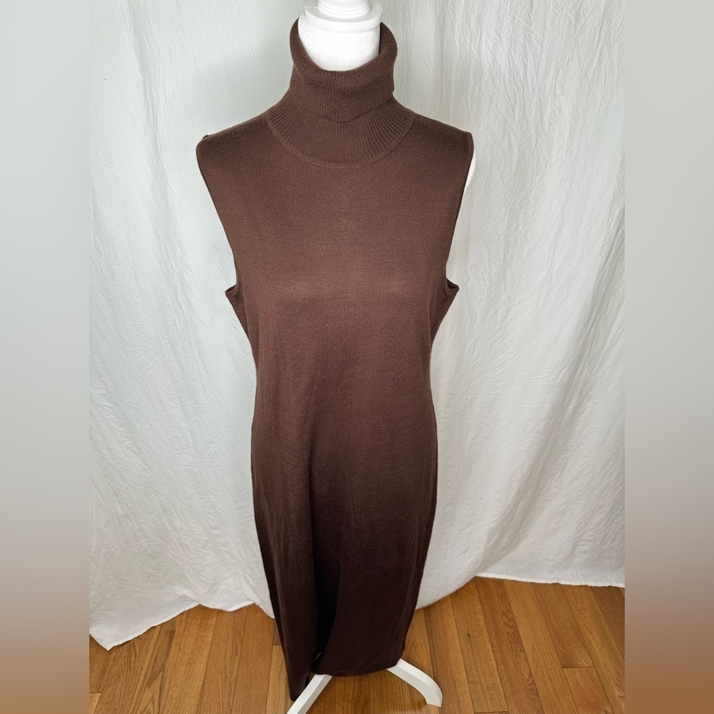 NWT ELLIE MAKIR SLEEVELESS SWEATER DRESS size Large